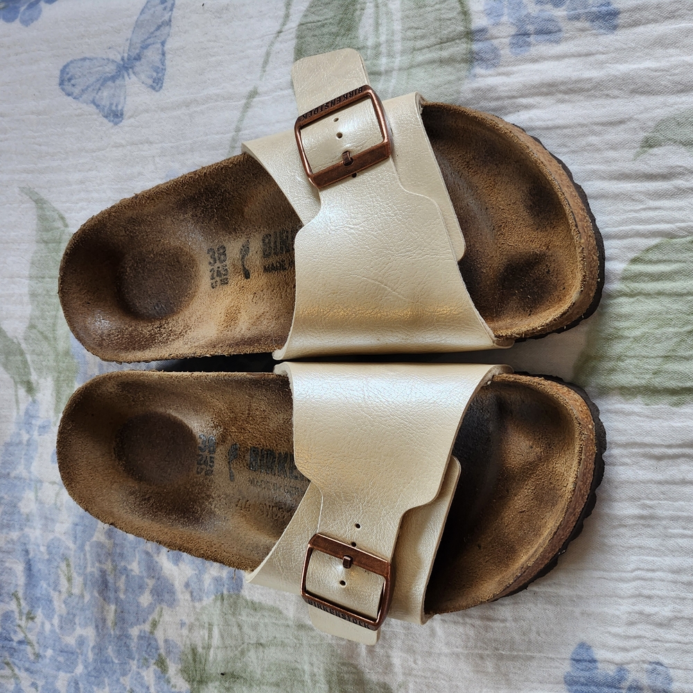Used - Birko-Flor - Graceful Pearl White Birkentock Sandals